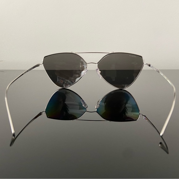 Prada Sunglasses - Picture 5 of 10